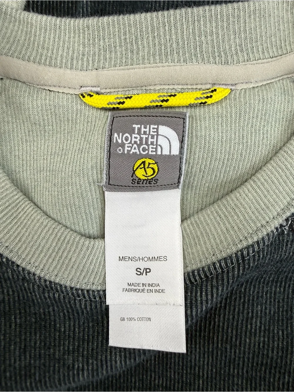 The North Face Men's Sm Vintage Crew Sweatshirt - Dark Gray Denim Bue & Lt Gray